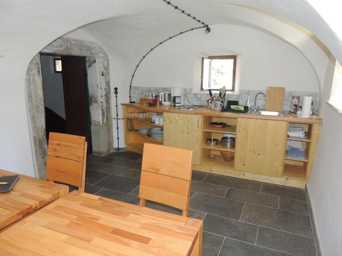 Pilger- Und Radlerherberge Herberge Im Hofhaus Colmberg Exterior foto